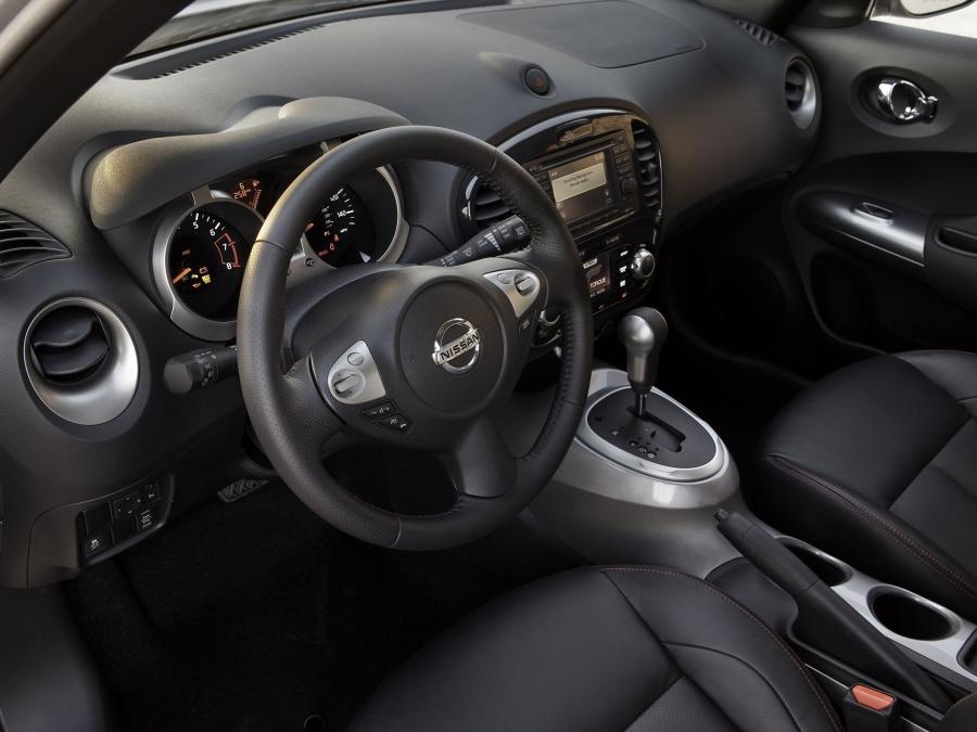  Nissan Juke 2010 года  (US) (фото 6 из 16)